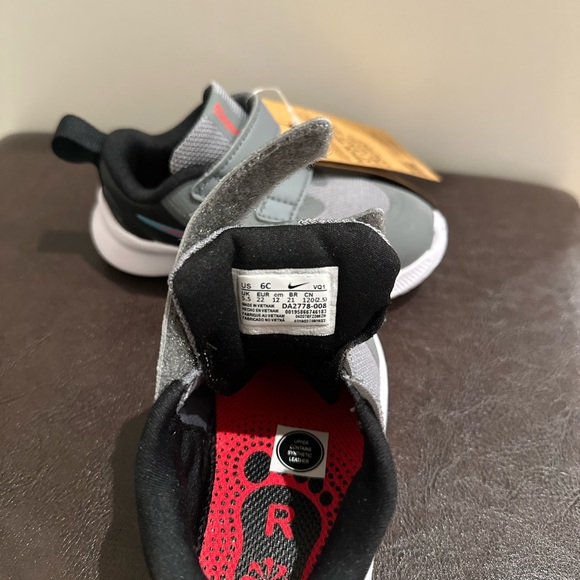 NWT Nike Star Runner Size 6C - Picture 4 of 6